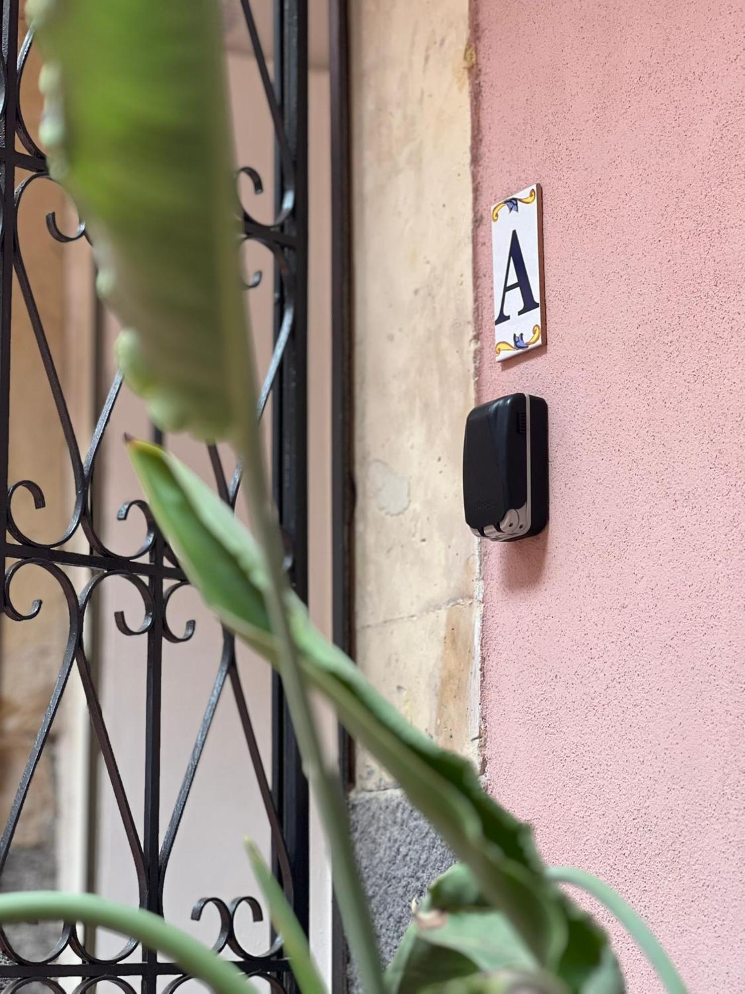 La Corte CTA Exterior photo